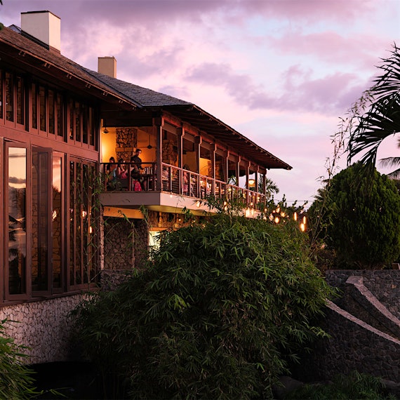 Photo by Travis Rowan